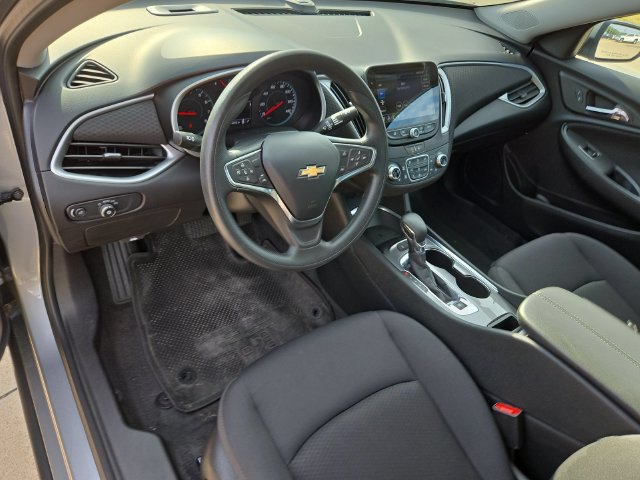 Used 2025 Chevrolet Malibu LT FWD image 10