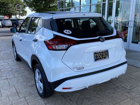 Certified 2025 Nissan Kicks Play S FWD image 5