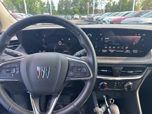 Used 2024 Buick Encore GX Preferred FWD image 7