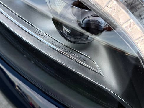Used 2017 Mercedes-Benz S 550 4MATIC Sedan image 15