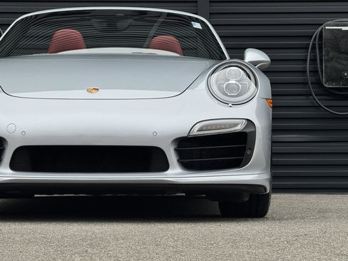 Certified 2016 Porsche 911 Turbo S AWD/4WD image 14