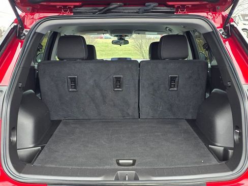 Used 2025 Chevrolet Blazer LT image 37