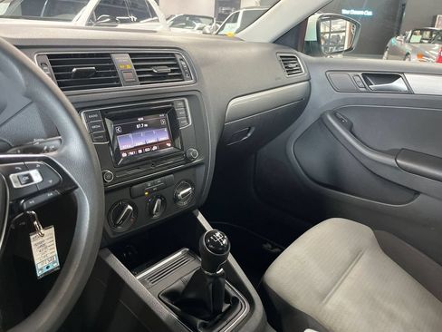 Used 2017 Volkswagen Jetta S FWD image 29