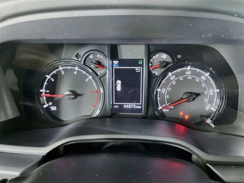 Used 2024 Toyota 4Runner SR5 Premium AWD/4WD image 18