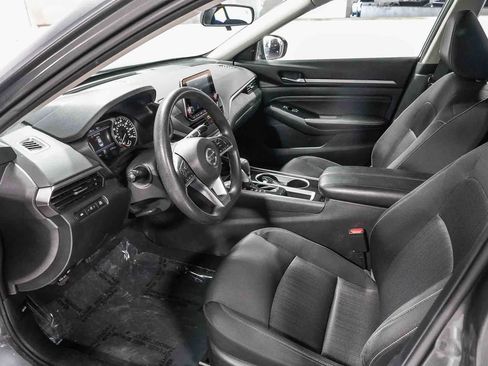 Used 2021 Nissan Altima 2.5 SV FWD image 17