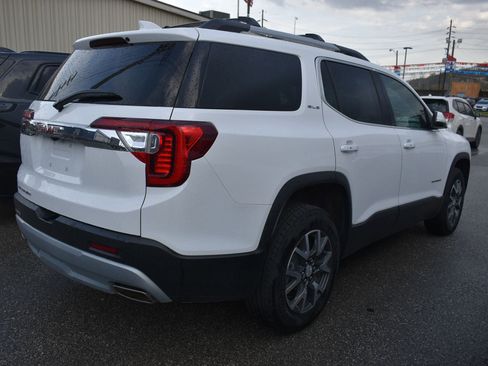 Used 2023 GMC Acadia SLE w/ Driver Convenience Package image 10