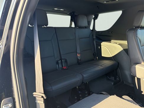 Used 2022 Chevrolet Tahoe High Country image 18