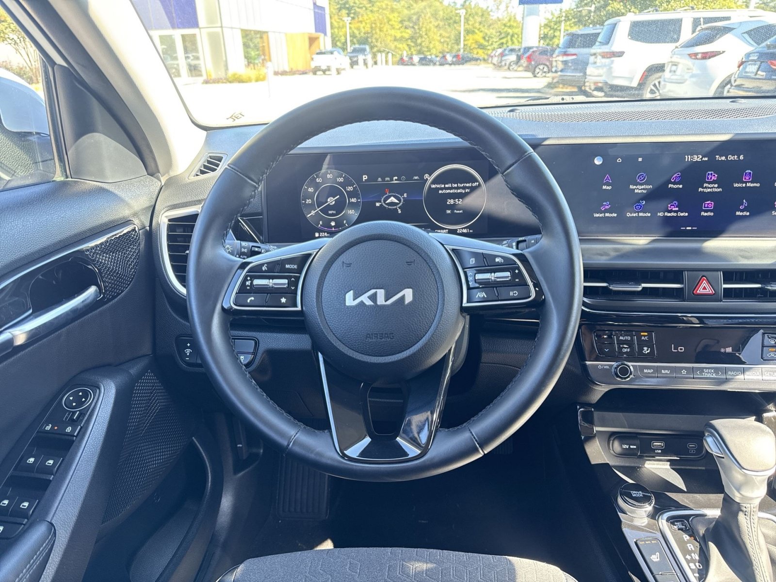 Used 2024 Kia Seltos S AWD/4WD image 16