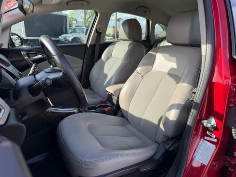 Used 2015 Buick Verano FWD image 10