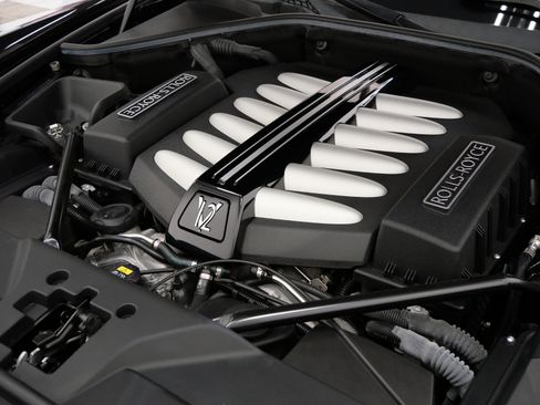 Used 2019 Rolls-Royce Ghost Extended Wheelbase RWD image 46