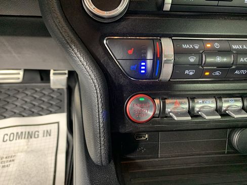 Used 2022 Ford Mustang Premium RWD image 19