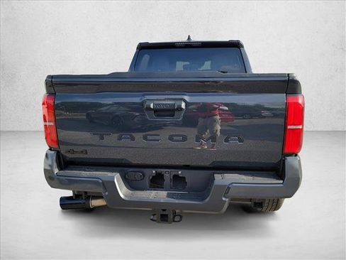 Used 2025 Toyota Tacoma SR5 AWD/4WD image 6