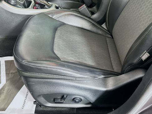 Used 2018 Jeep Compass Latitude w/ Popular Equipment Group image 19