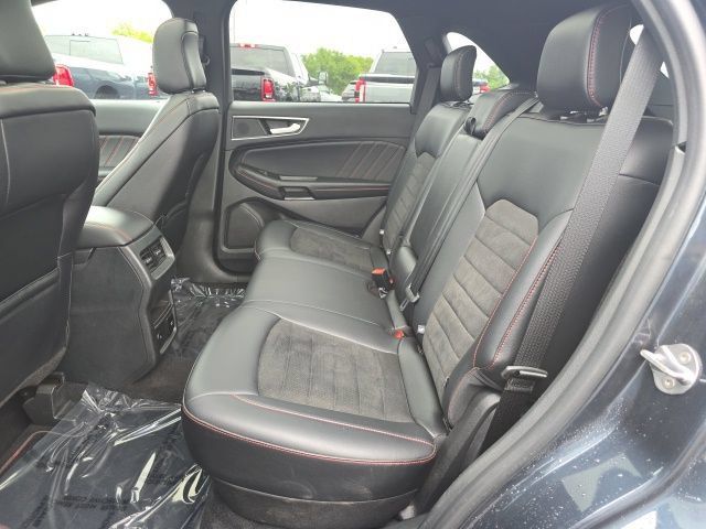 Used 2024 Ford Edge ST-Line w/ Class II Trailer Tow Package AWD/4WD image 21