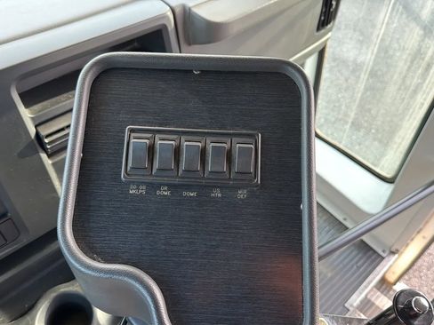 Used 2004 Chevrolet Express 3500 w/ School Bus Package image 20