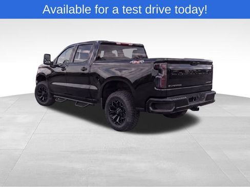 Used 2024 Chevrolet Silverado 1500 Custom AWD/4WD image 3