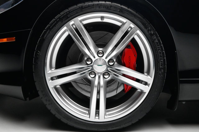 Used 2009 Aston Martin DB9 Coupe RWD image 32