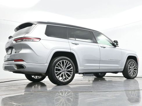 Used 2023 Jeep Grand Cherokee L Summit AWD/4WD image 52