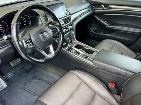 Used 2022 Honda Accord Sport image 11