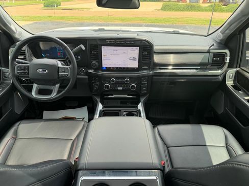 Used 2024 Ford F250 Lariat w/ Lariat Ultimate Package AWD/4WD image 22
