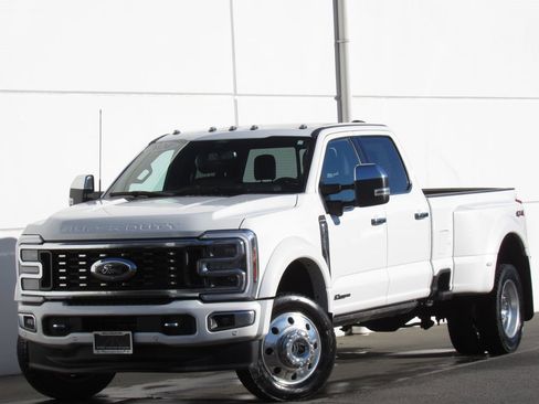 Used 2024 Ford F450 Platinum w/ Camper Package image 1
