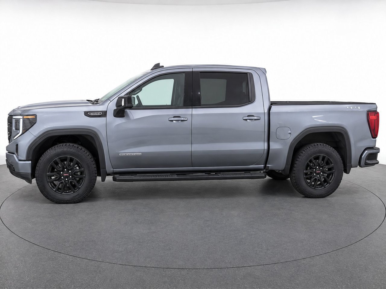 Used 2025 GMC Sierra 1500 Elevation w/ Elevation Premium Package AWD/4WD image 6