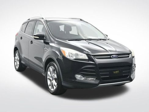 Used 2016 Ford Escape Titanium image 3