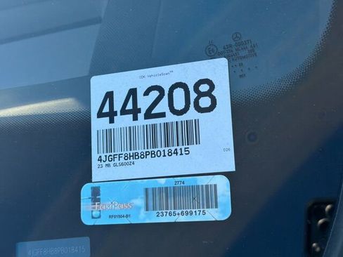 Used 2023 Mercedes-Benz Maybach GLS 600 4MATIC image 4