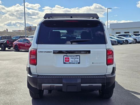 New 2026 Toyota Land Cruiser image 4