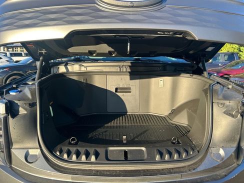 Used 2025 Ford F150 Lightning Lariat image 29