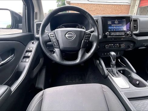 Used 2023 Nissan Frontier SV w/ SV Convenience Package AWD/4WD image 5