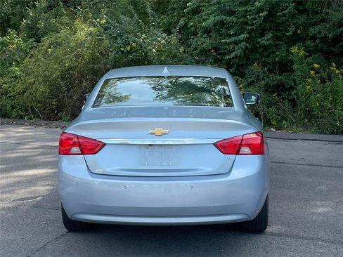 Used 2014 Chevrolet Impala LT w/ Premium Seating Package FWD image 4