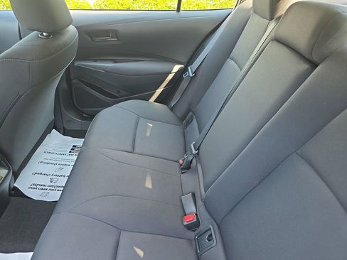 Used 2023 Toyota Corolla LE FWD image 18