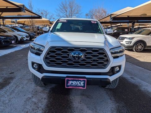 Used 2023 Toyota Tacoma TRD Off-Road image 2