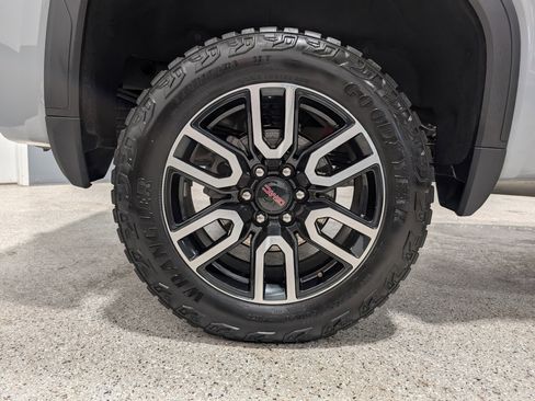 Used 2024 GMC Sierra 1500 AT4 w/ AT4 Premium Package image 14