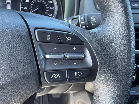 Used 2023 Hyundai Kona SEL AWD/4WD image 23