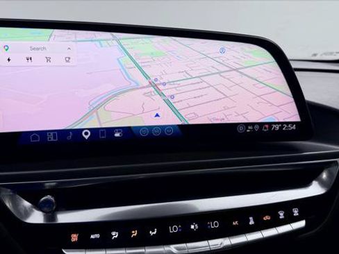 Used 2024 Cadillac Lyriq Tech RWD image 30