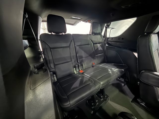Used 2024 GMC Yukon Denali AWD/4WD image 14