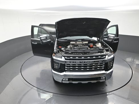 Used 2020 Chevrolet Silverado 2500 LTZ w/ LTZ Plus Package image 12