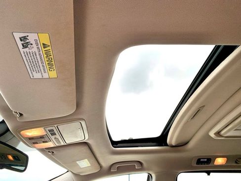 Used 2016 Honda Odyssey Touring image 13