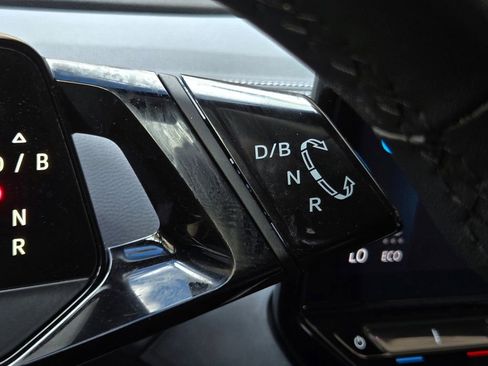 Certified 2023 Volkswagen ID.4 Pro image 20
