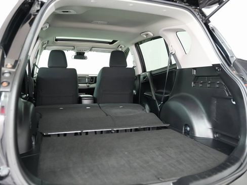 Used 2017 Toyota RAV4 XLE image 38