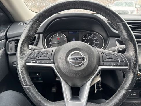 Used 2019 Nissan Rogue S w/ Special Edition Package image 15