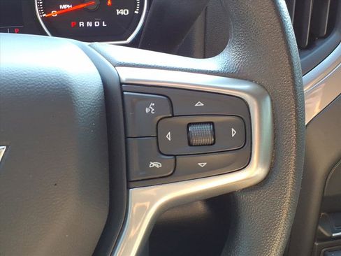 Used 2022 Chevrolet Silverado 2500 Custom w/ Custom Value Package image 27