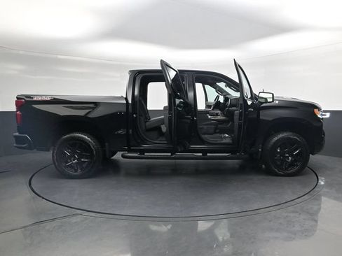 Used 2025 Chevrolet Silverado 1500 LT Trail Boss w/ Convenience Package II AWD/4WD image 40