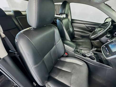 Used 2017 Nissan Altima 2.5 SL w/ 2.5 Technology Package image 27