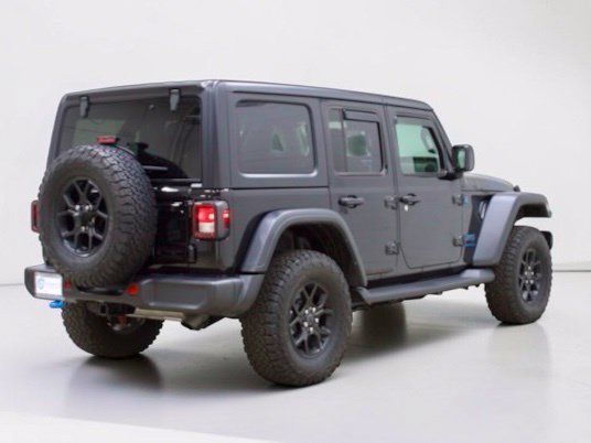 Used 2024 Jeep Wrangler Unlimited AWD/4WD image 13