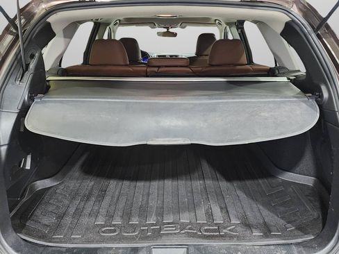 Used 2019 Subaru Outback 3.6R Touring AWD/4WD image 40