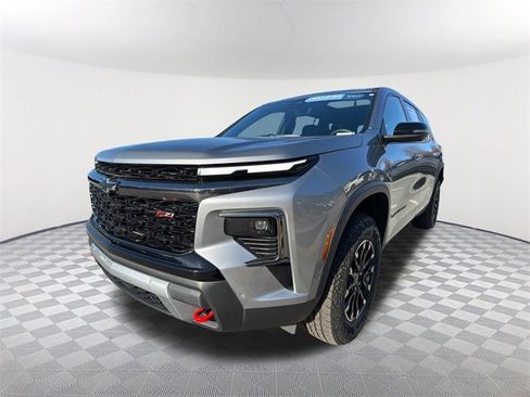 Certified 2024 Chevrolet Traverse Z71 w/ Enhanced Driving Package image 1