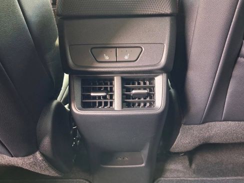 Used 2025 Chevrolet Equinox RS w/ Convenience Package III FWD image 42